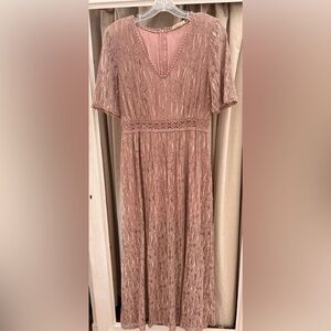 Lace Dress in Dusty Rose